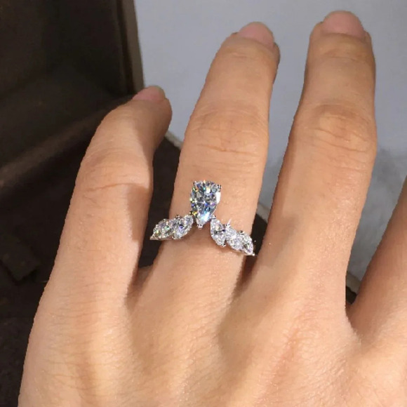 ▶Marquis Angle Wings Wedding Anillos Water Drop Pure CZ Pear Ring, L183 - Picture 2 of 6